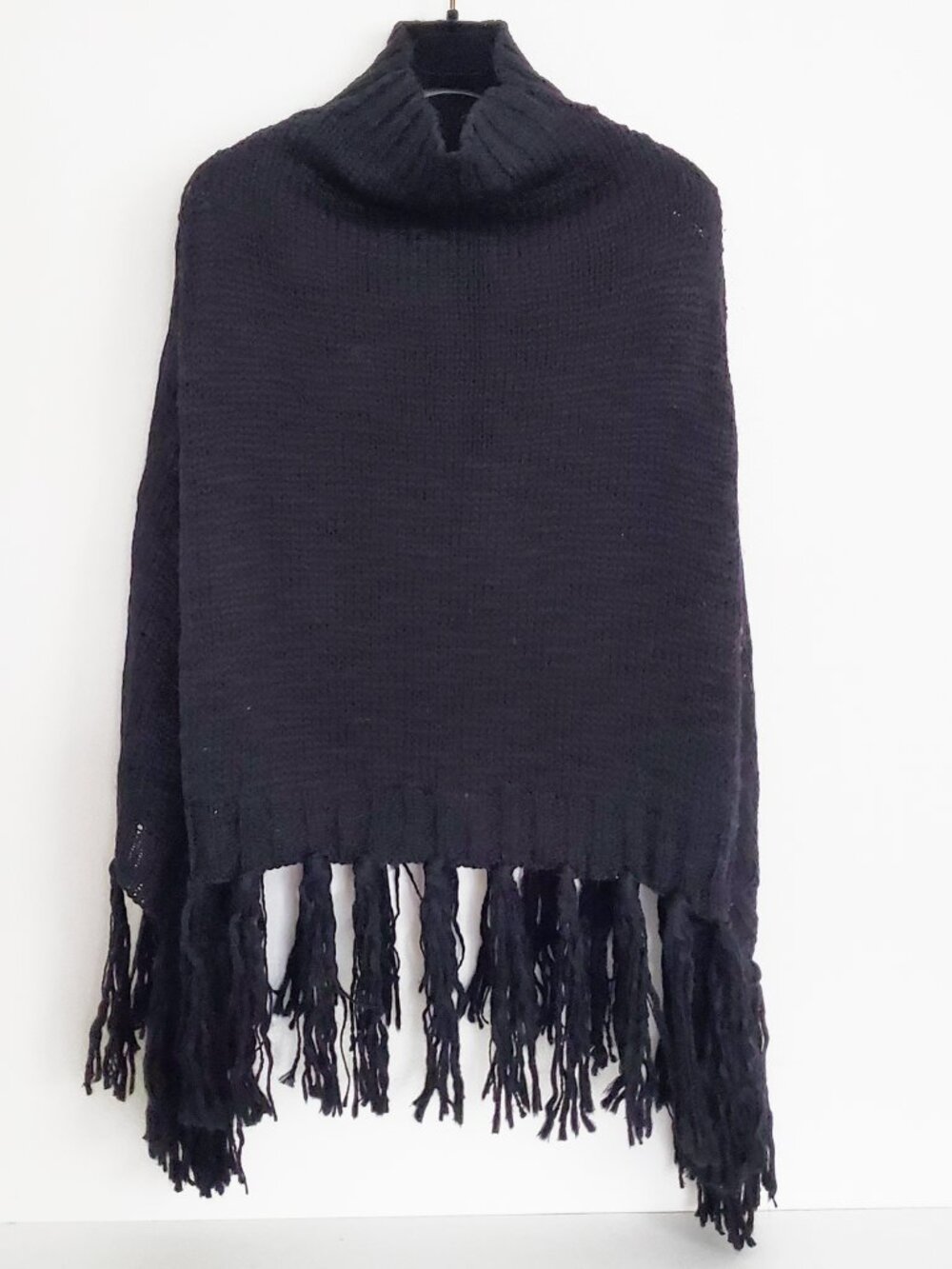 Hat Attack Black Knit Fringe Poncho NWT One Size